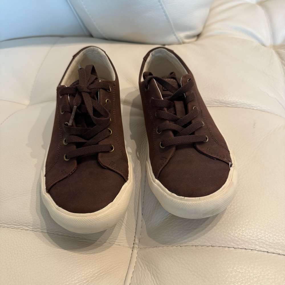 Sperry Striper II LTT Boys sneaker in brown leather Size 3